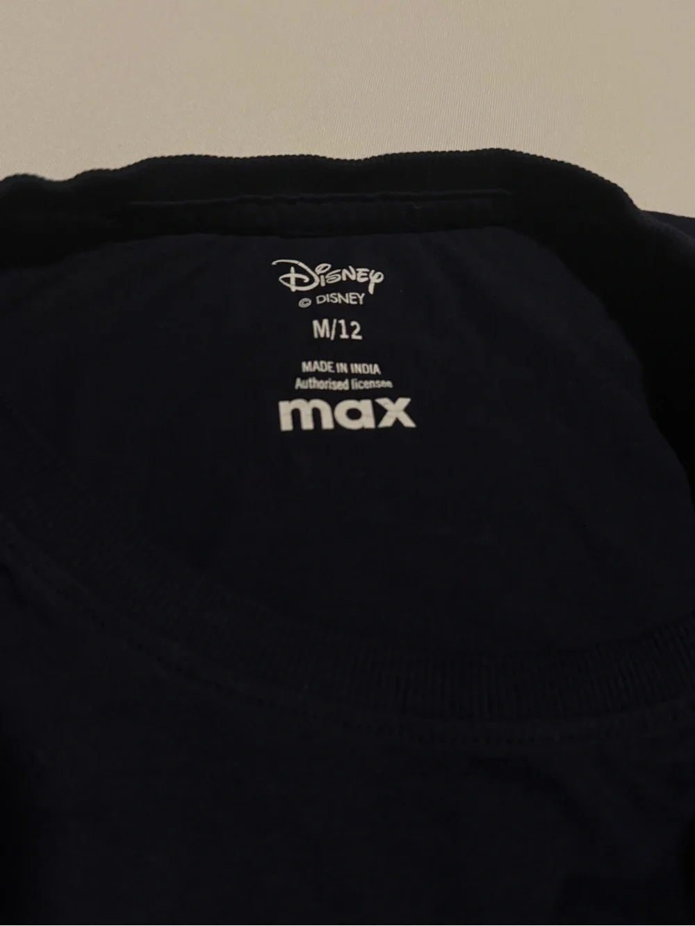 Disney Black Kids' Stitch Graphic Tee with Blue & Pink Art M(12)